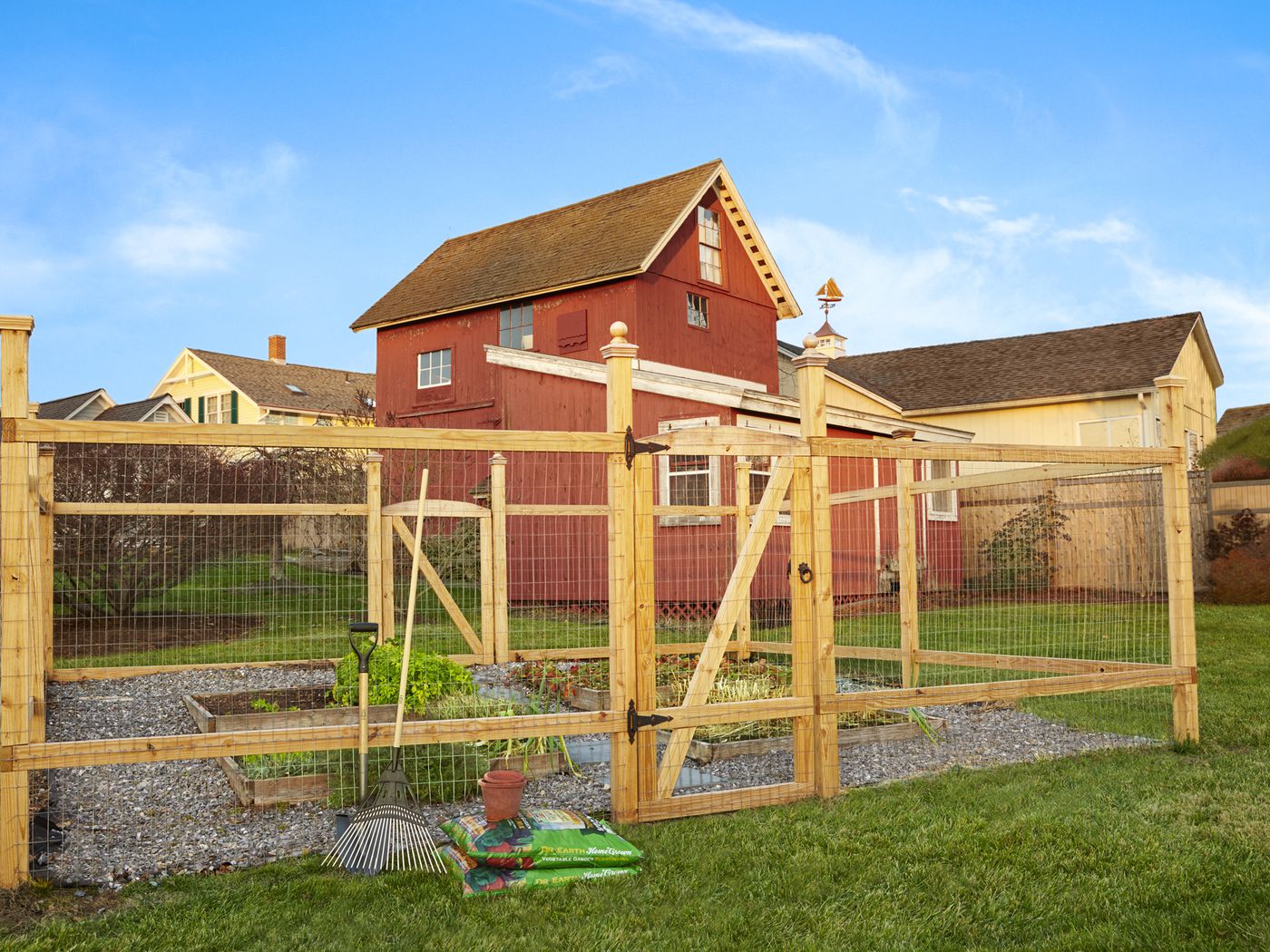 How To Build A Garden Fence Trendy Fit Mom 2822